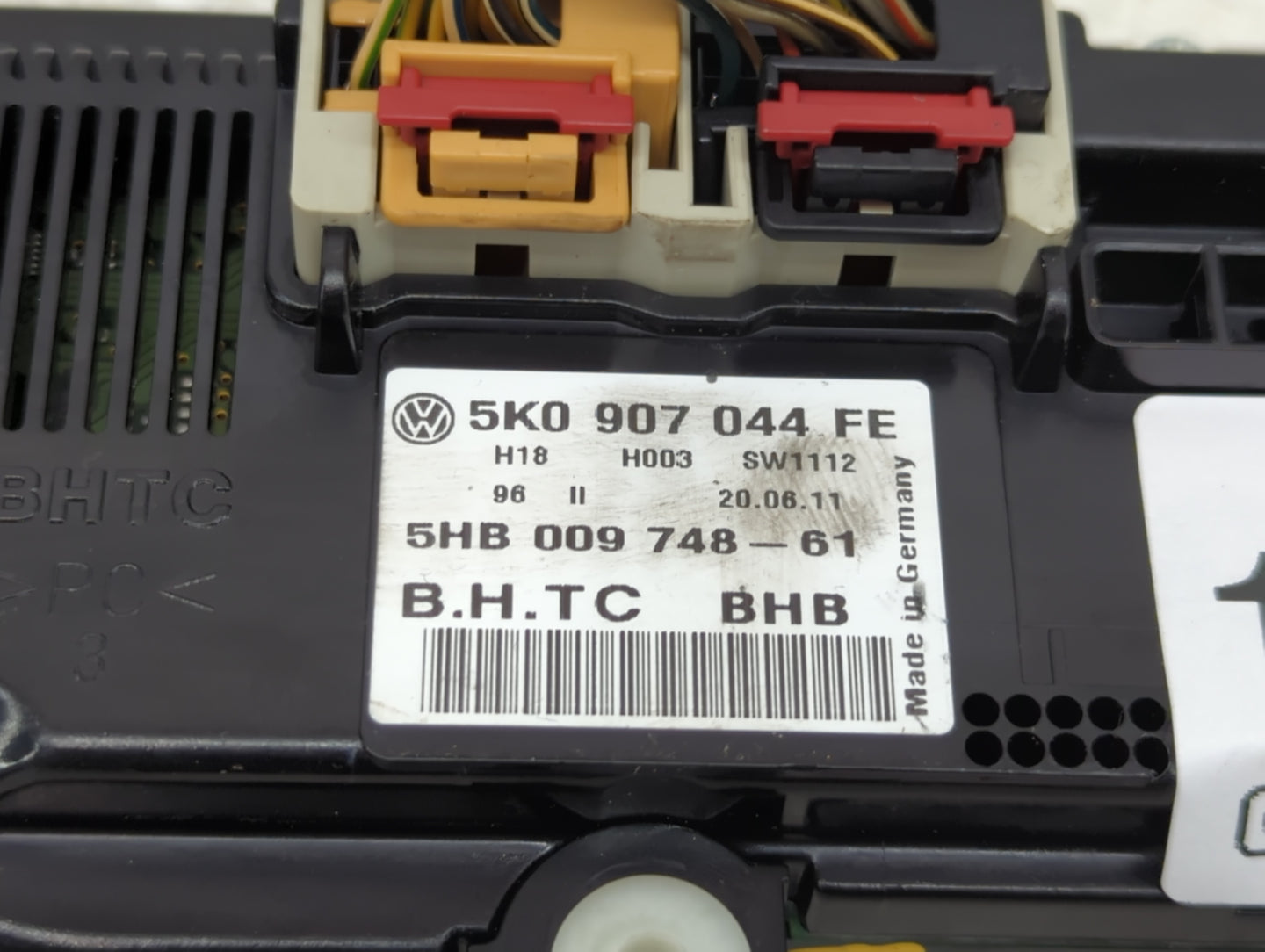 2011-2012 Volkswagen Cc Climate Control Module Temperature AC/Heater Replacement P/N:5K0 907 044 FE Fits Fits 2009 2010 2011