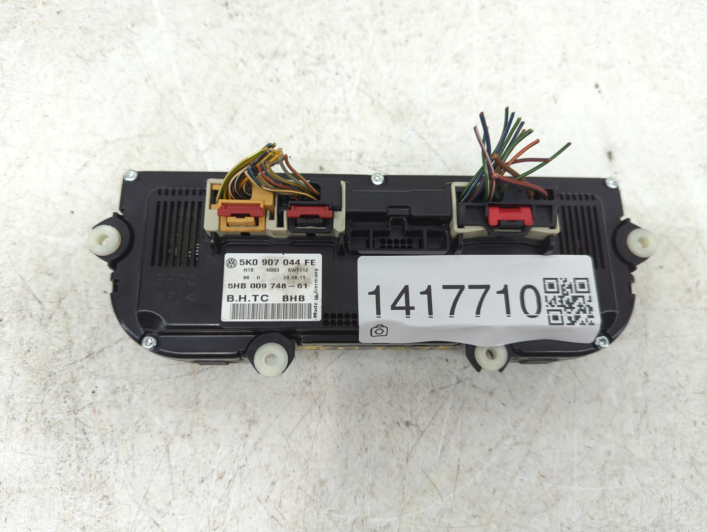 2011-2012 Volkswagen Cc Climate Control Module Temperature AC/Heater Replacement P/N:5K0 907 044 FE Fits Fits 2009 2010 2011