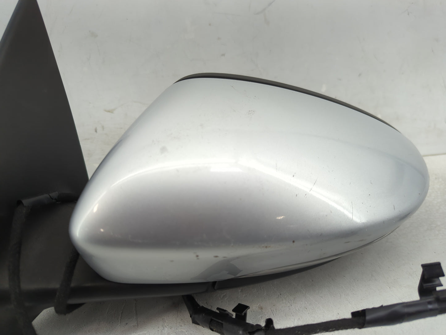 2009-2012 Volkswagen Cc Driver Side View Mirror - Left Door Mirror OEM Used - Oemusedautoparts1.com