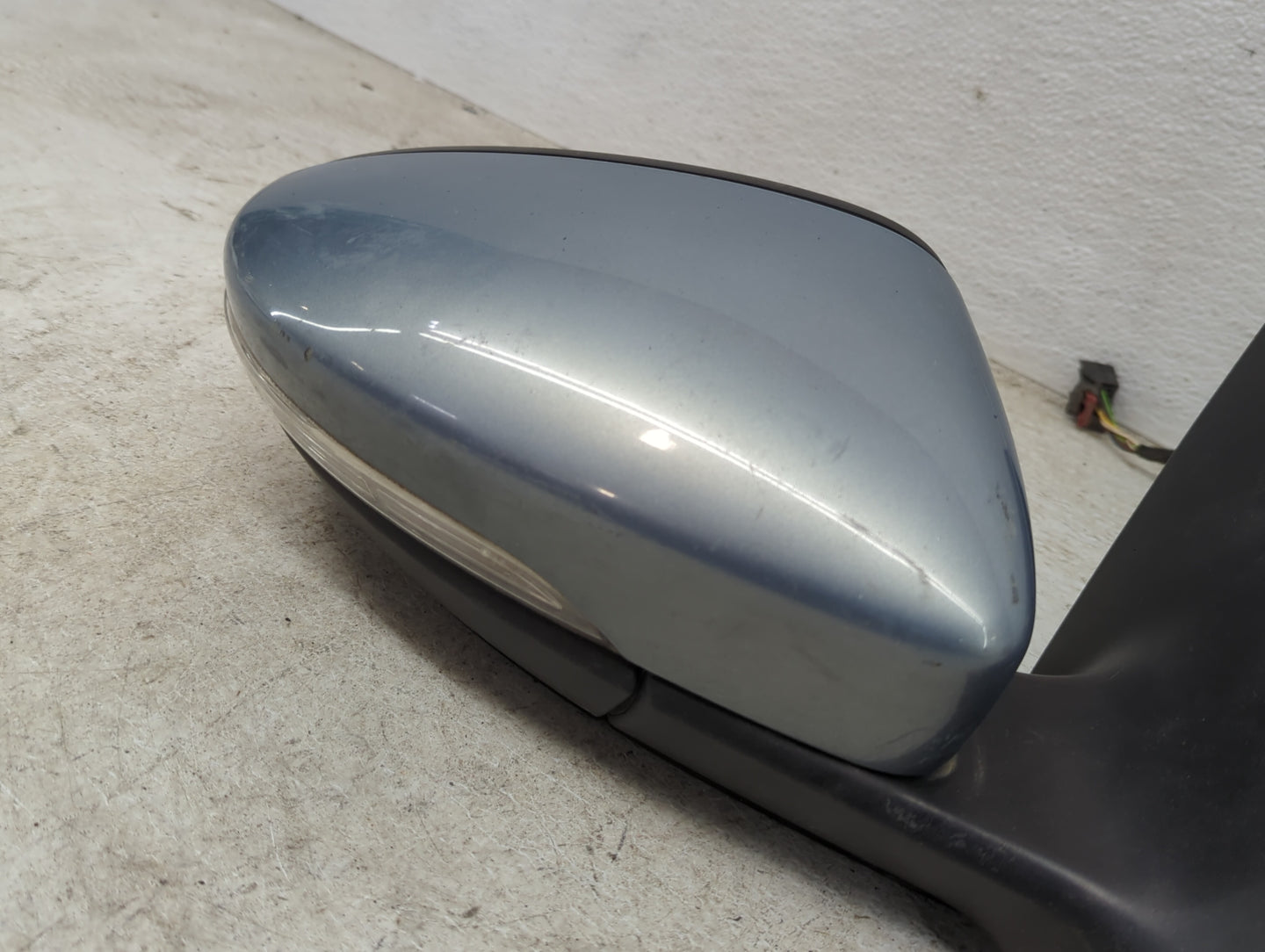 2009-2012 Volkswagen Cc Passenger Side View Mirror - Right Door Mirror OEM Used - Oemusedautoparts1.com