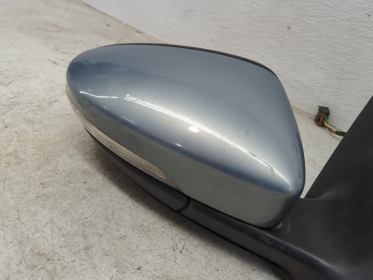 2009-2012 Volkswagen Cc Passenger Side View Mirror - Right Door Mirror OEM Used - Oemusedautoparts1.com