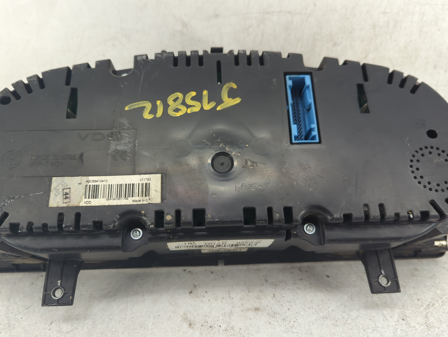 2011 Volkswagen Cc Instrument Cluster Speedometer Gauges P/N:3C8920970Q A2C53410410, A2C53029628 Fits OEM Used Auto Parts - 