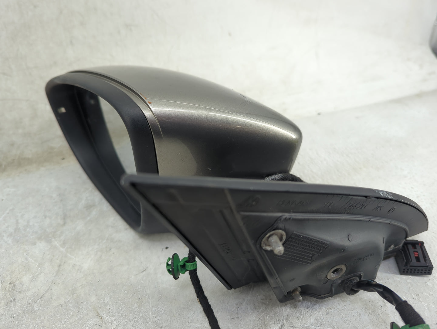 2009-2012 Volkswagen Cc Driver Side View Mirror - Left Door Mirror OEM Used - Oemusedautoparts1.com