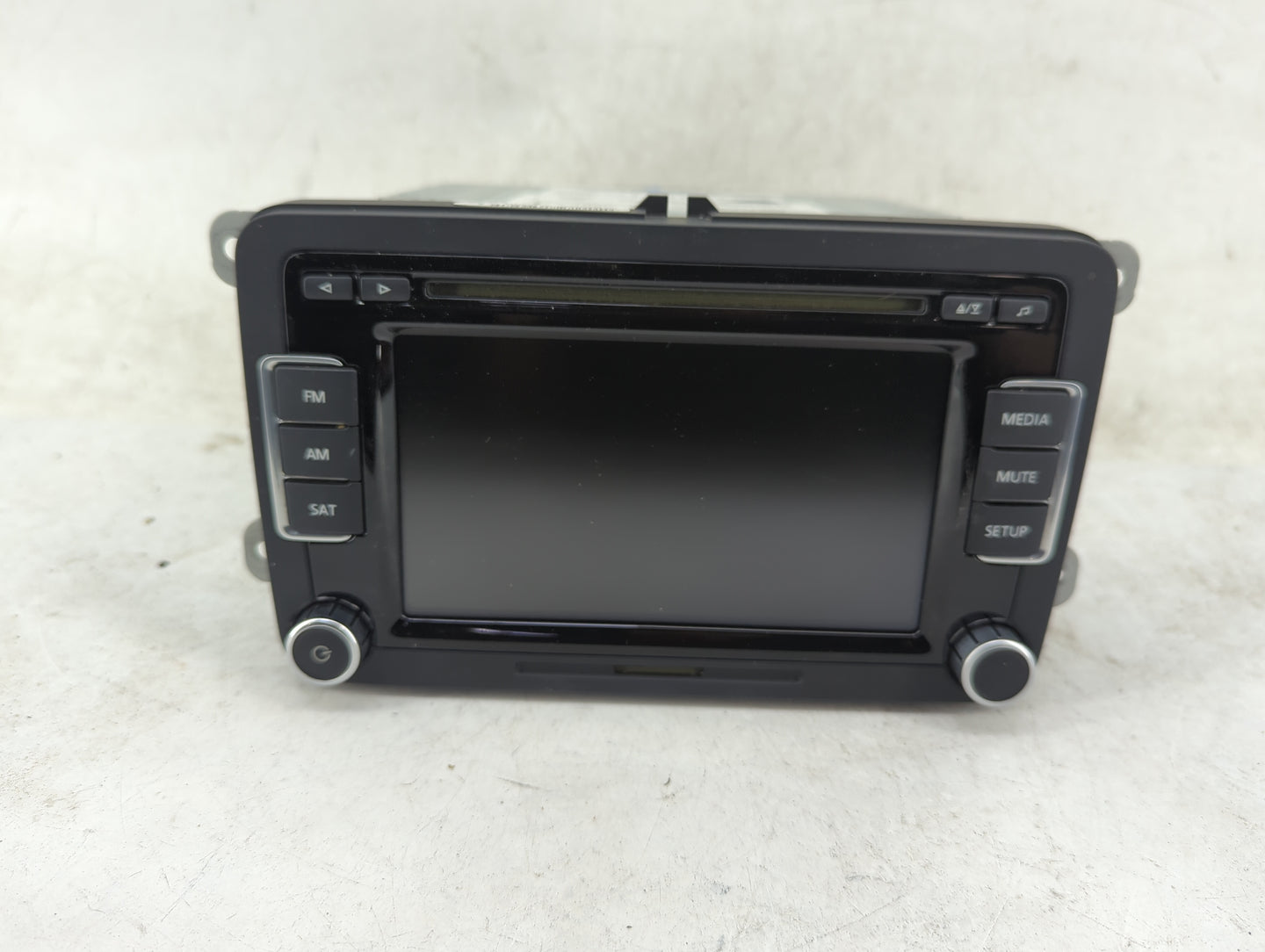 2012-2015 Volkswagen Cc Radio AM FM Cd Player Receiver Replacement P/N:1K0035180AD 1K0 035 180 AD Fits OEM Used Auto Parts -