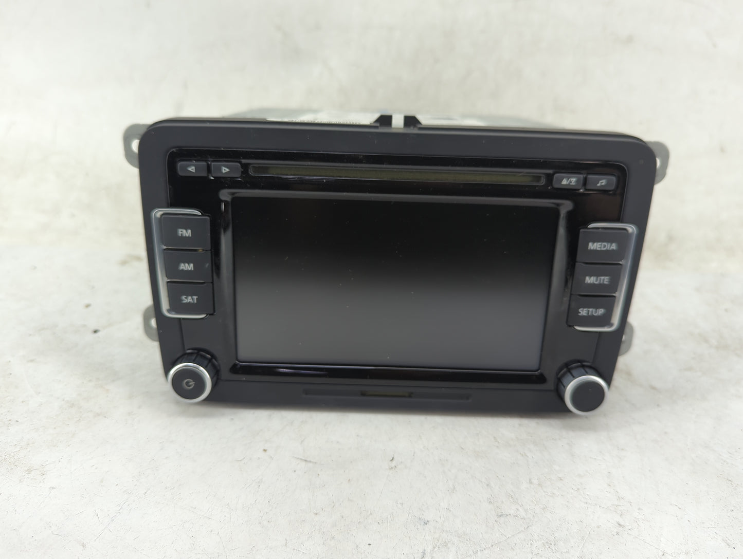 2012-2015 Volkswagen Cc Radio AM FM Cd Player Receiver Replacement P/N:1K0035180AD 1K0 035 180 AD Fits OEM Used Auto Parts -
