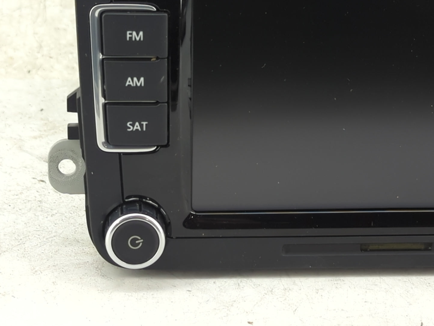 2012-2015 Volkswagen Cc Radio AM FM Cd Player Receiver Replacement P/N:1K0035180AD 1K0 035 180 AD Fits OEM Used Auto Parts -