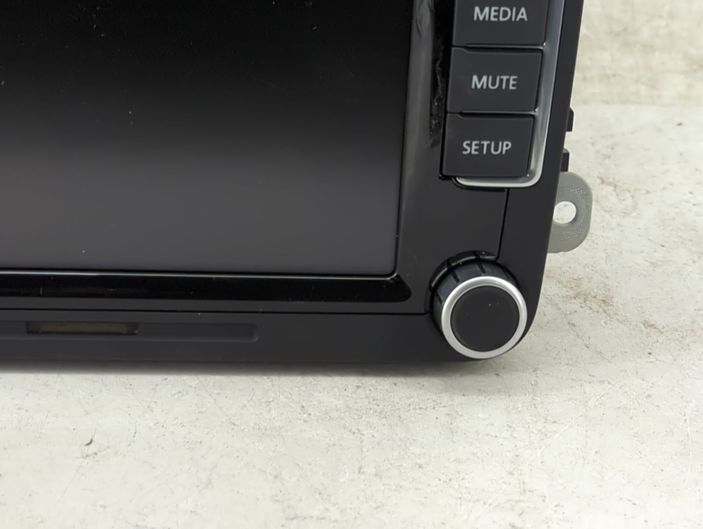 2012-2015 Volkswagen Cc Radio AM FM Cd Player Receiver Replacement P/N:1K0035180AD 1K0 035 180 AD Fits OEM Used Auto Parts -