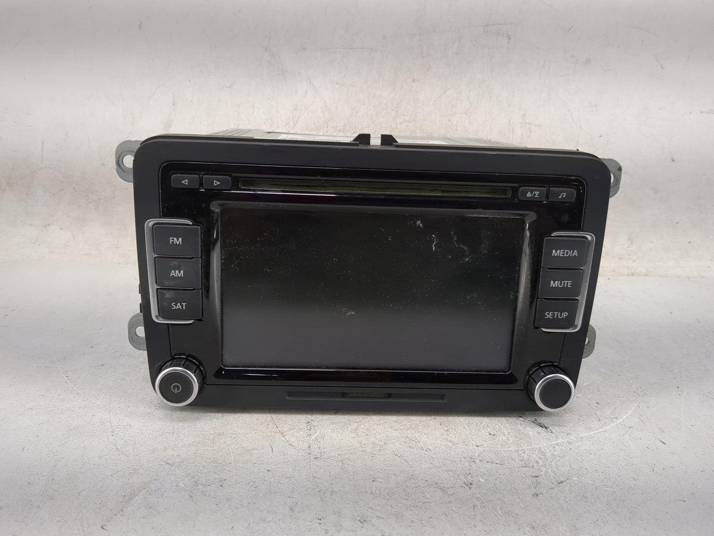 2009-2013 Volkswagen Cc Radio AM FM Cd Player Receiver Replacement P/N:1K0035180AD 28281716 Fits OEM Used Auto Parts - Oemus