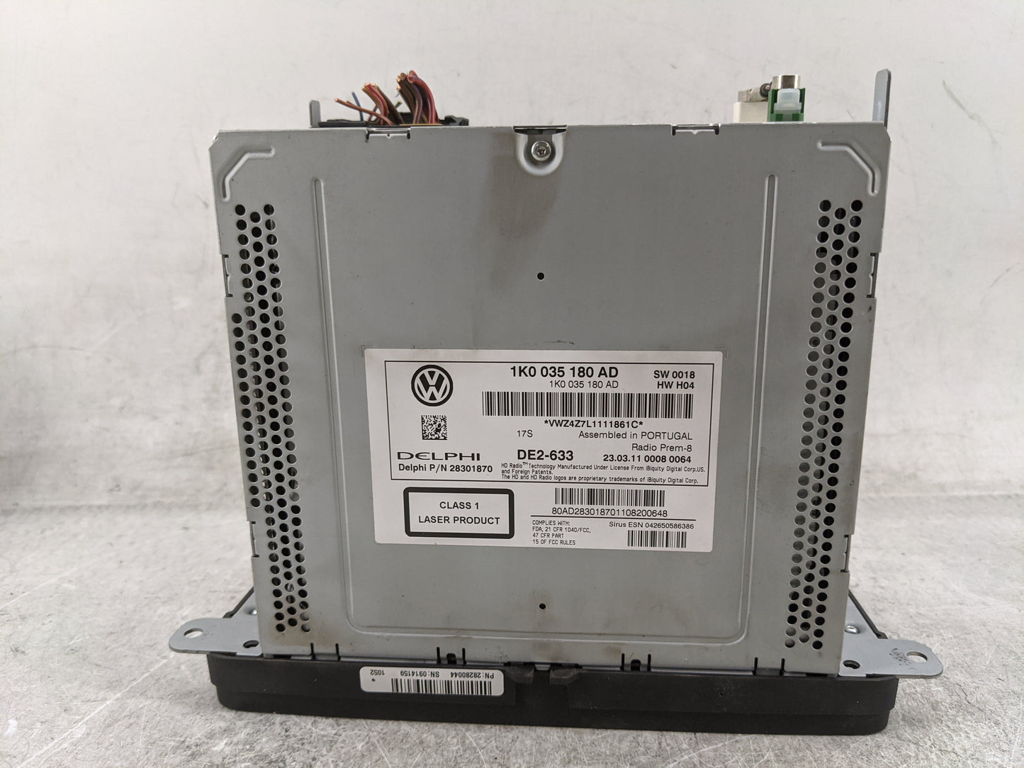 2012-2015 Volkswagen Cc Radio AM FM Cd Player Receiver Replacement P/N:1K0035180AD 28301870 Fits OEM Used Auto Parts - Oemus