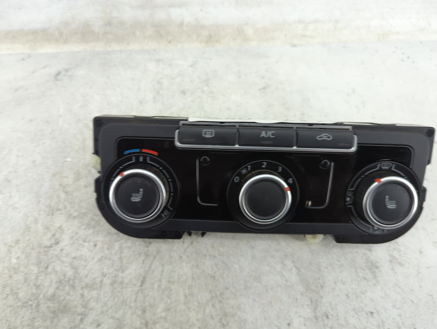 2011-2012 Volkswagen Cc Climate Control Module Temperature AC/Heater Replacement P/N:7N0907426CA 5HB011292-21 Fits OEM Used 