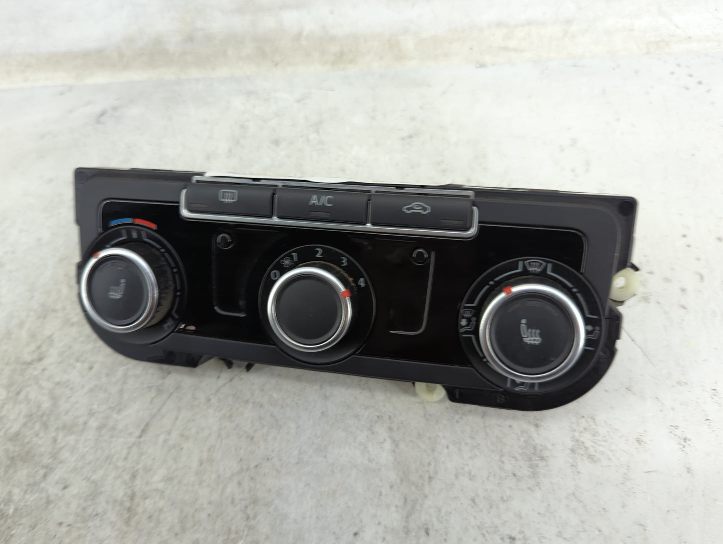 2011-2012 Volkswagen Cc Climate Control Module Temperature AC/Heater Replacement P/N:7N0907426CA 5HB011292-21 Fits OEM Used 