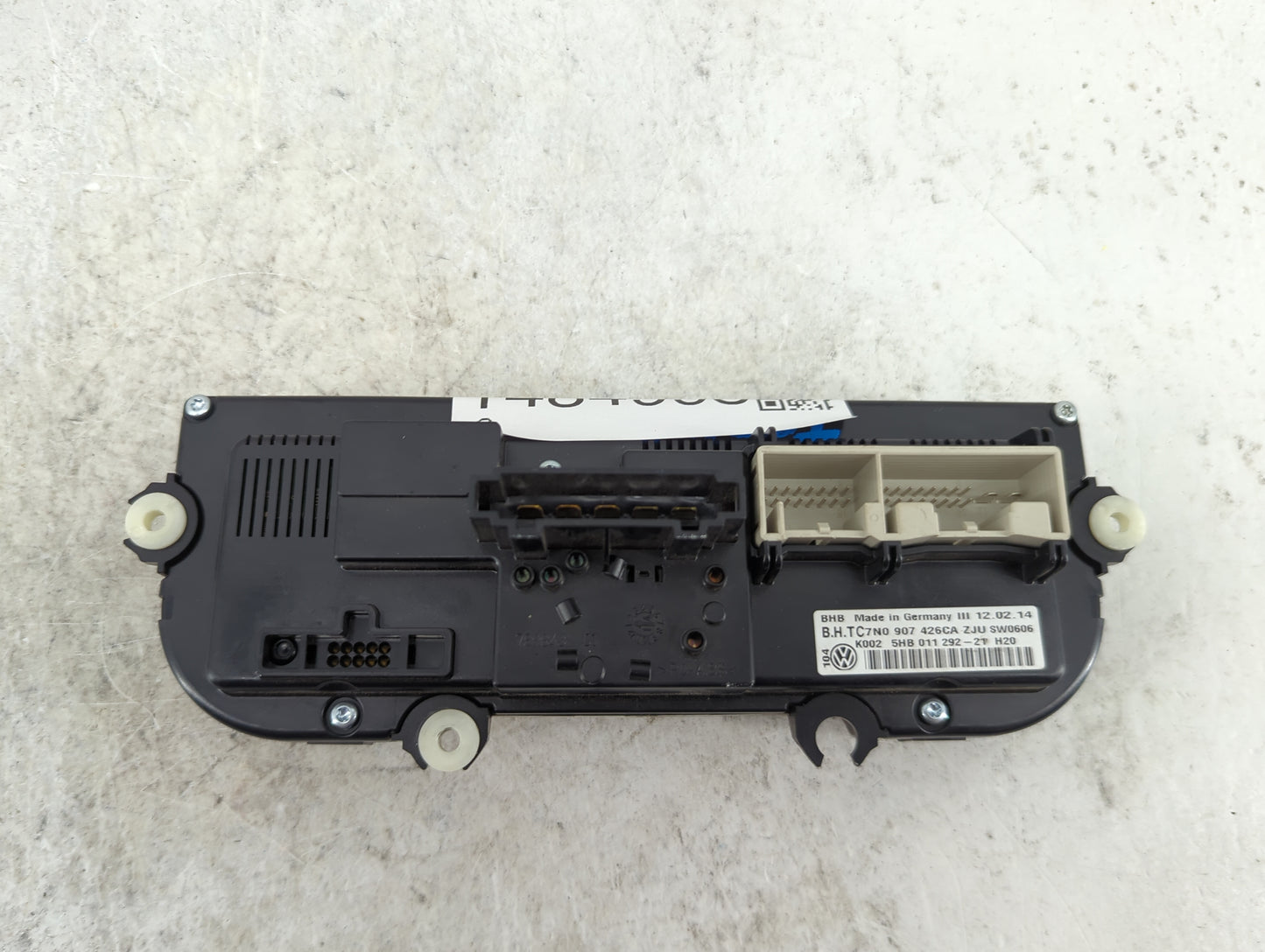 2011-2012 Volkswagen Cc Climate Control Module Temperature AC/Heater Replacement P/N:7N0907426CA 5HB011292-21 Fits OEM Used 