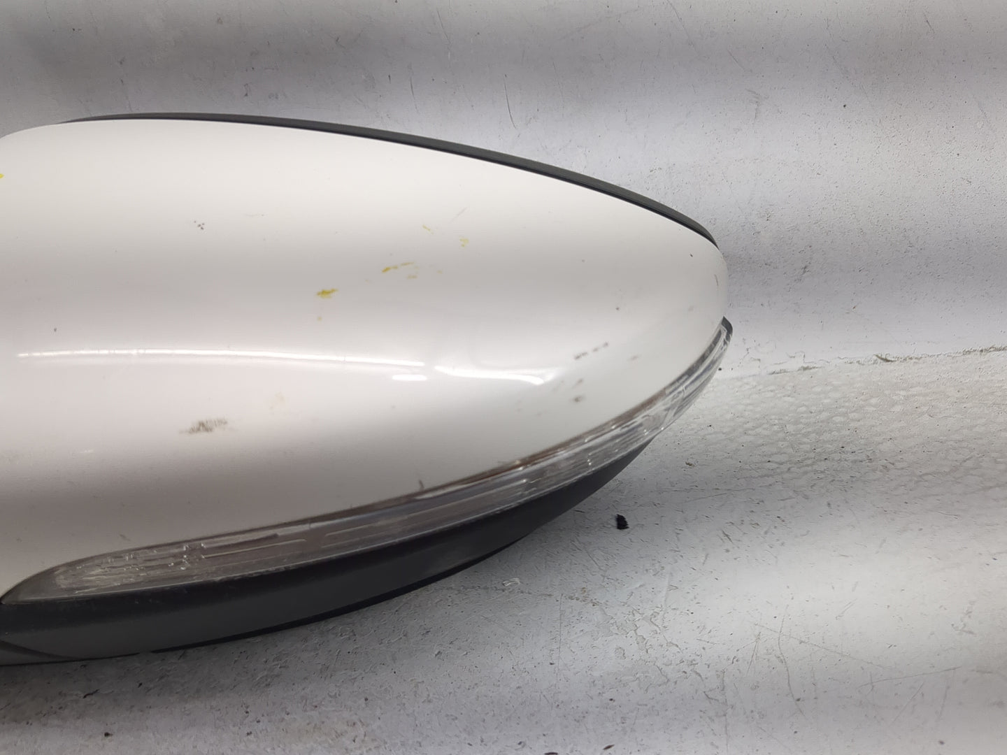2009-2012 Volkswagen Cc Driver Side View Mirror - Left Door Mirror OEM Used - Oemusedautoparts1.com