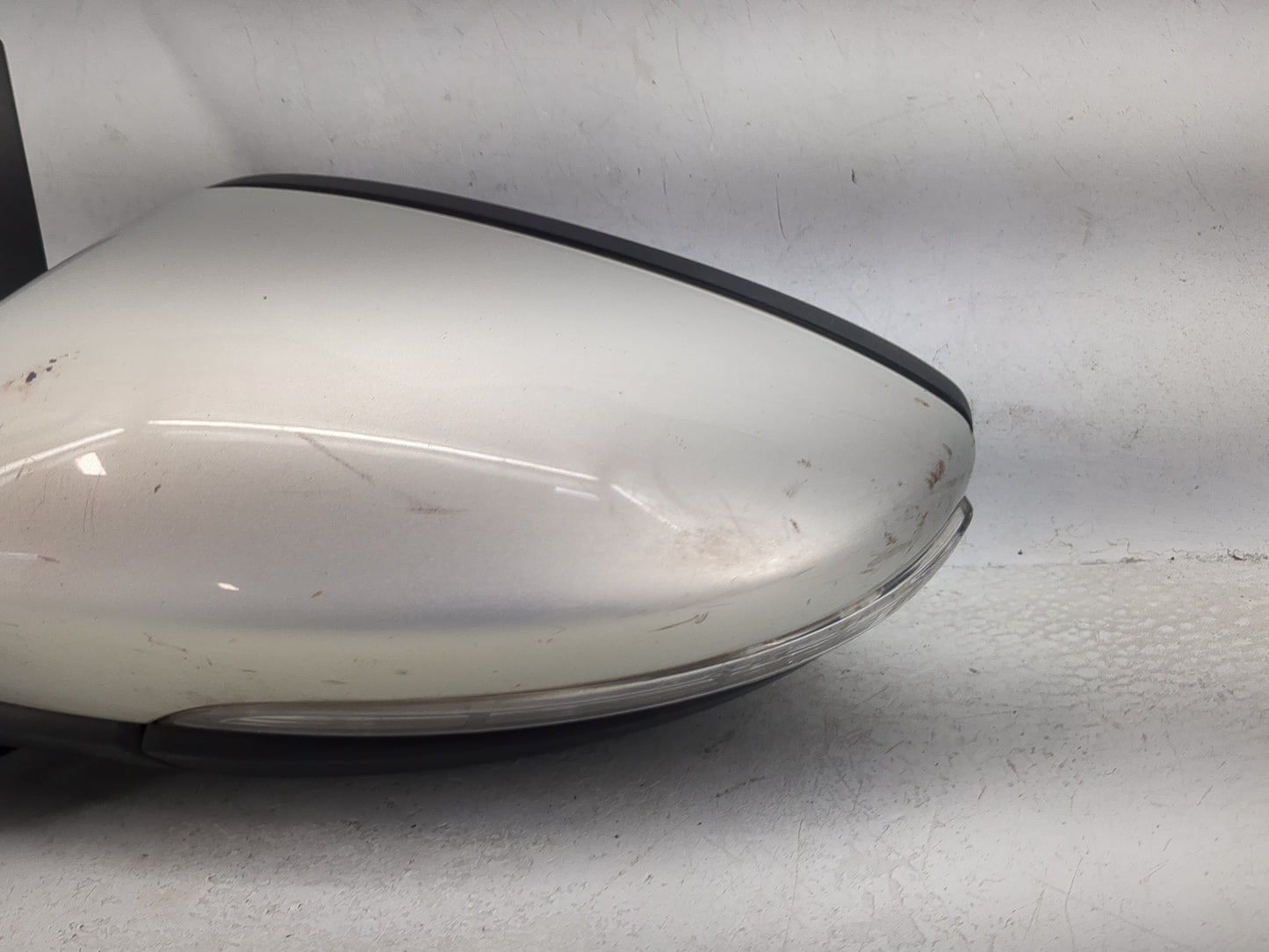 2009-2012 Volkswagen Cc Driver Side View Mirror - Left Door Mirror OEM Used - Oemusedautoparts1.com