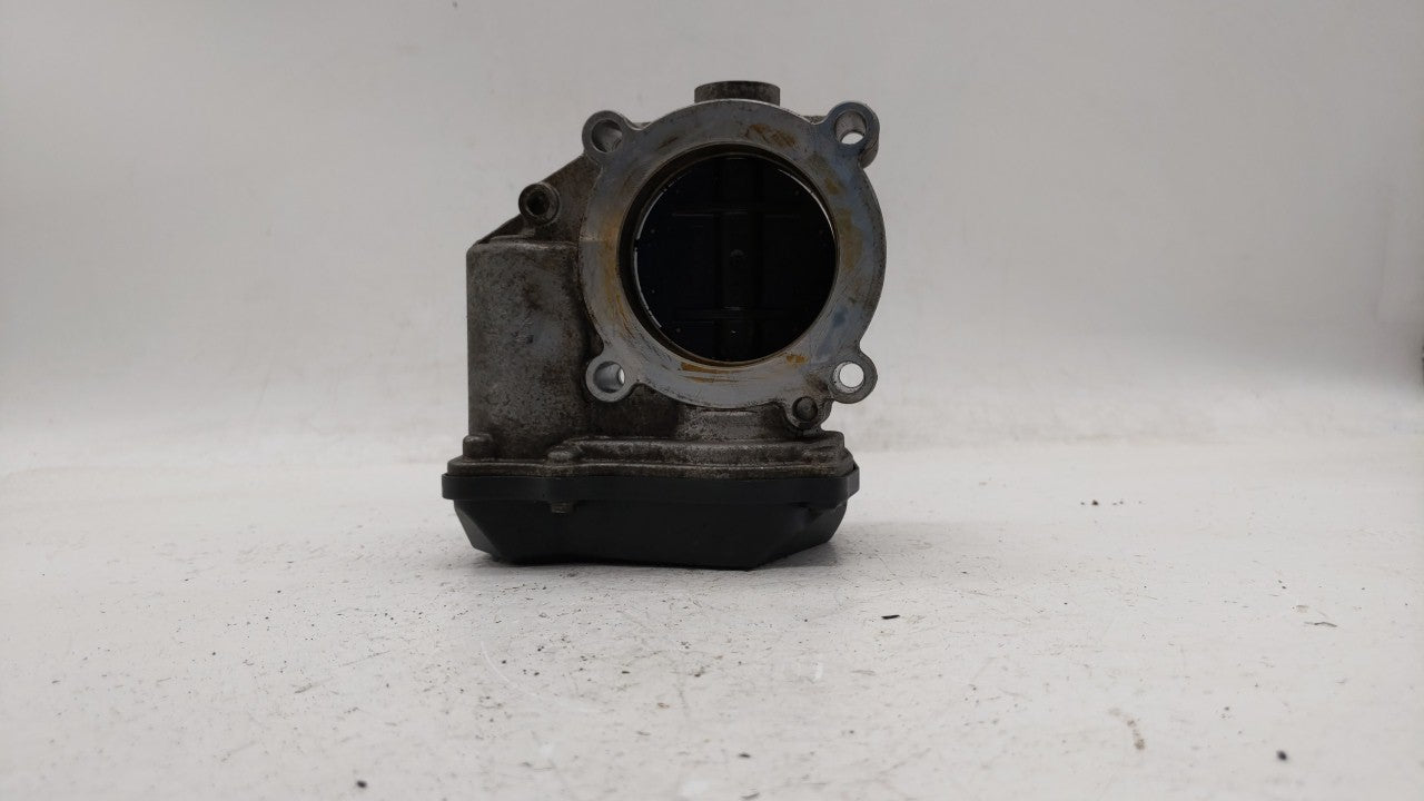 2009-2017 Volkswagen Cc Throttle Body P/N:06F 133 062 E 06F 133 062 J Fits OEM Used Auto Parts - Oemusedautoparts1.com