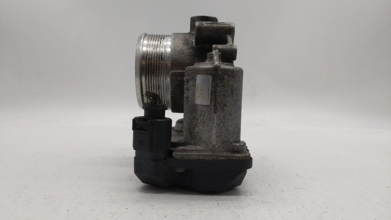 2009-2017 Volkswagen Cc Throttle Body P/N:06F 133 062 E 06F 133 062 J Fits OEM Used Auto Parts - Oemusedautoparts1.com