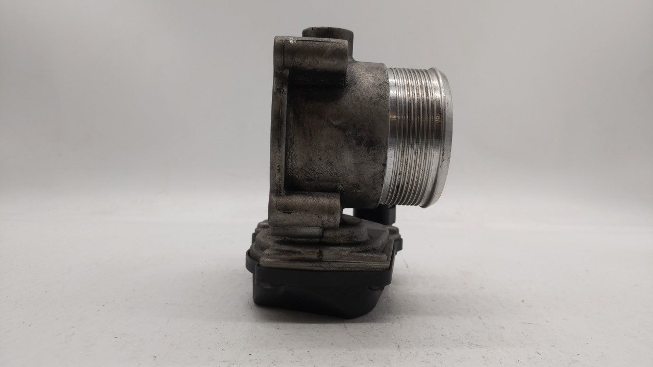 2009-2017 Volkswagen Cc Throttle Body P/N:06F 133 062 E 06F 133 062 J Fits OEM Used Auto Parts - Oemusedautoparts1.com