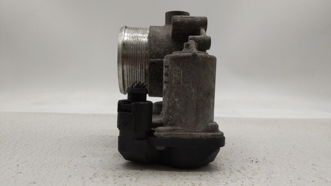 2009-2017 Volkswagen Cc Throttle Body P/N:E8-2103-0-09305-00485 06F 133 062 E Fits OEM Used Auto Parts - Oemusedautoparts1.c
