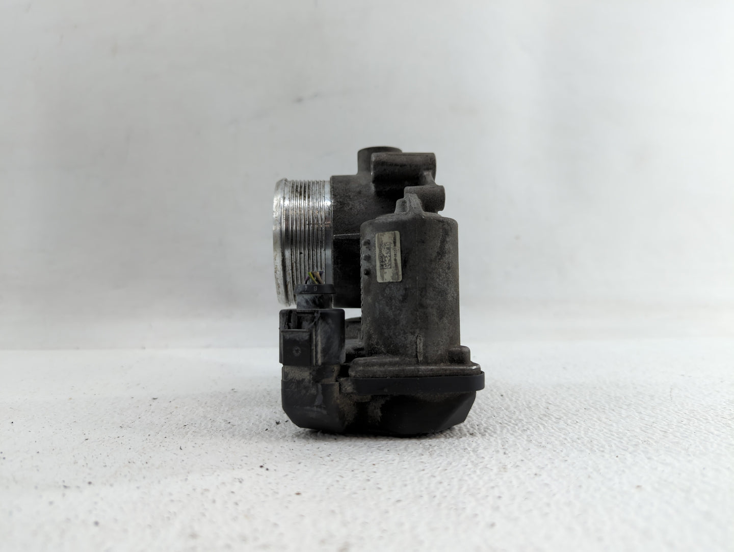 2009-2017 Volkswagen Cc Throttle Body P/N:06F 133 062 Q 06F 133 062 J Fits OEM Used Auto Parts - Oemusedautoparts1.com