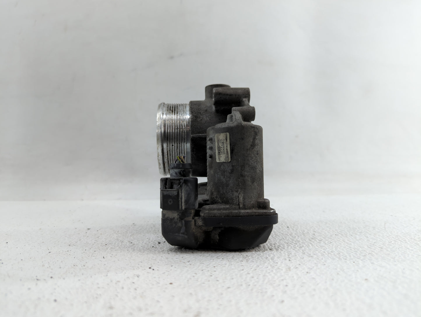 2009-2017 Volkswagen Cc Throttle Body P/N:06F 133 062 Q 06F 133 062 J Fits OEM Used Auto Parts - Oemusedautoparts1.com