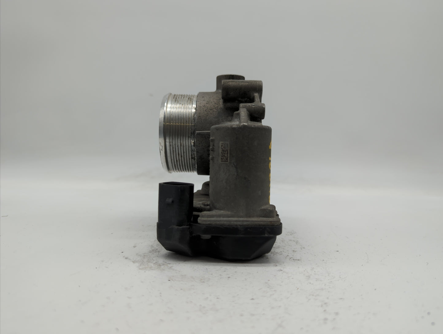 2009-2017 Volkswagen Cc Throttle Body P/N:06F 133 062 T 06F 133 062 J Fits OEM Used Auto Parts - Oemusedautoparts1.com