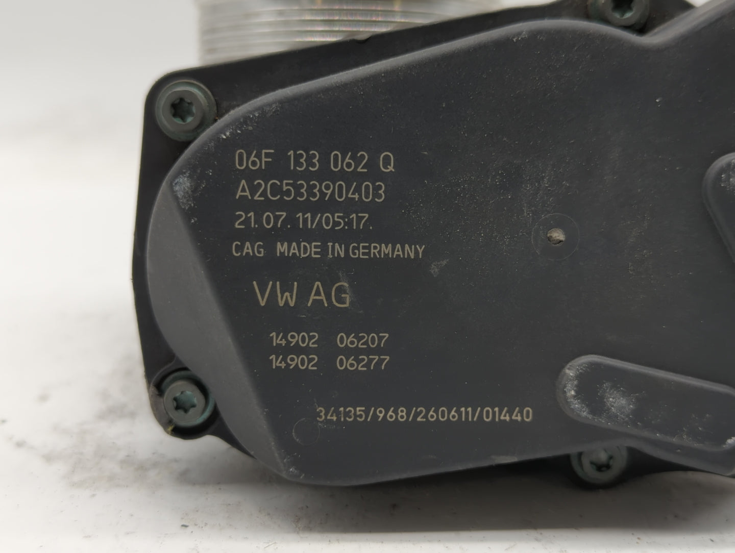 2009-2017 Volkswagen Cc Throttle Body P/N:06F 133 062 T 06F 133 062 J Fits OEM Used Auto Parts - Oemusedautoparts1.com