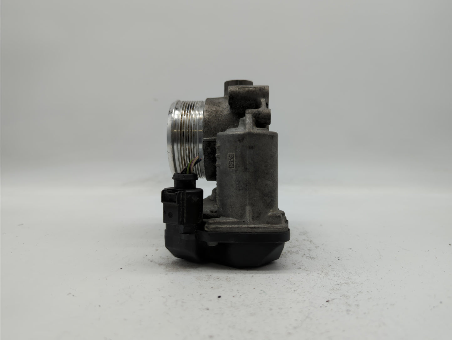 2009-2017 Volkswagen Cc Throttle Body P/N:06F 133 062 Q 06F 133 062 T Fits OEM Used Auto Parts - Oemusedautoparts1.com