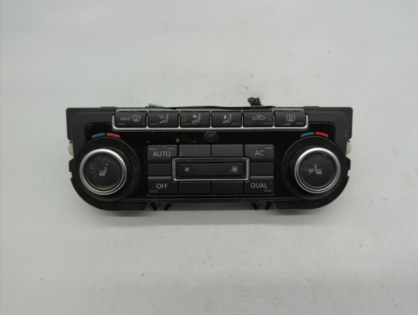 2011-2012 Volkswagen Cc Climate Control Module Temperature AC/Heater Replacement P/N:5K0 907 044 DN 5K0 907 044 EG Fits OEM 