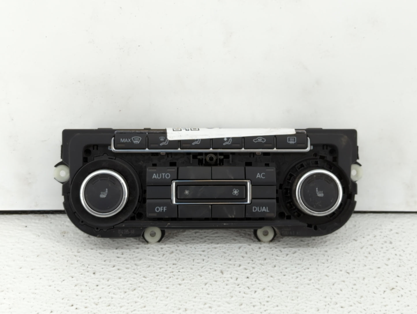 2011-2012 Volkswagen Cc Climate Control Module Temperature AC/Heater Replacement P/N:5K0 907 044 DN 5K0 907 044 EG Fits OEM 