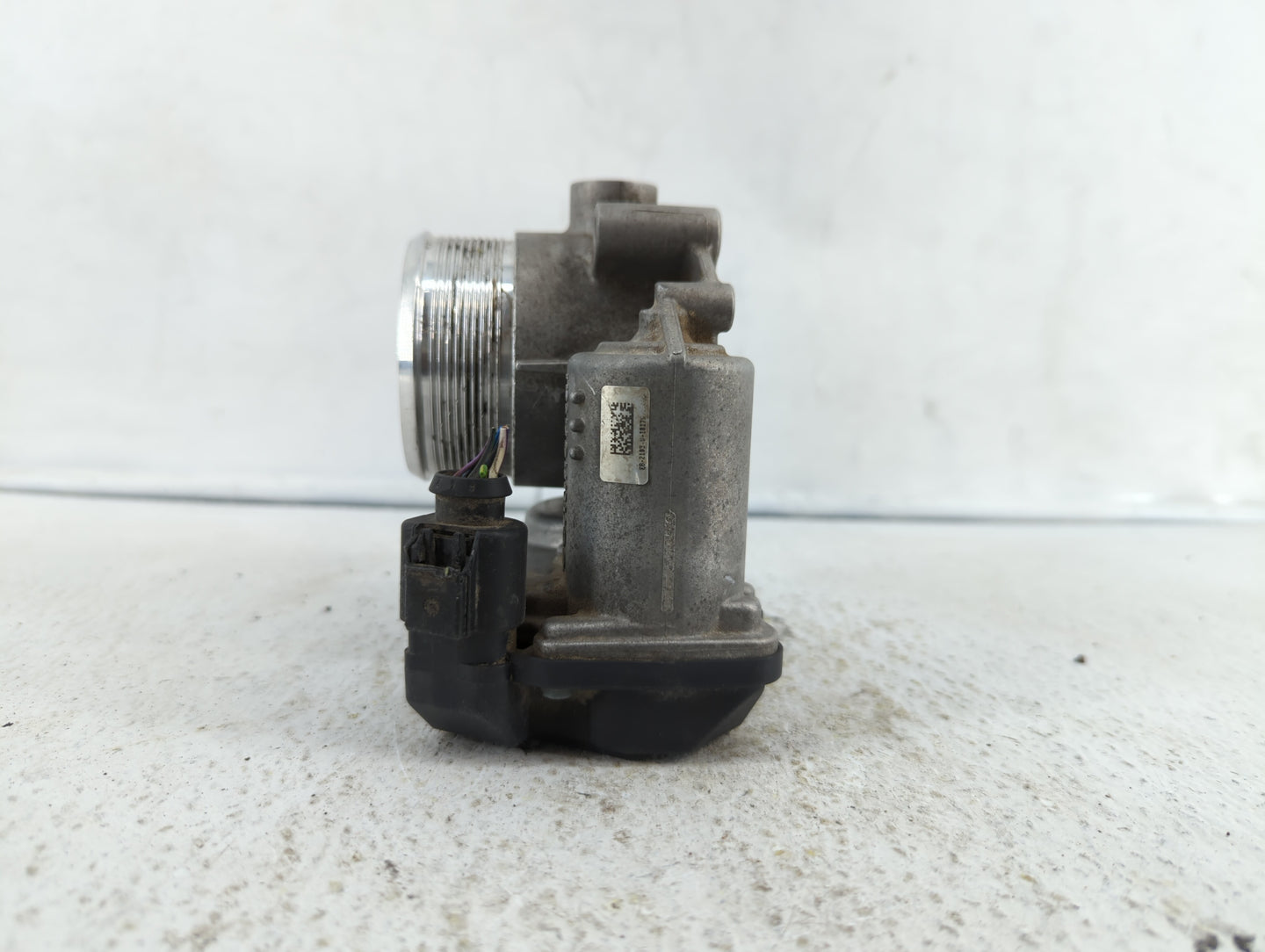 2009-2017 Volkswagen Cc Throttle Body P/N:06F 133 062 G 06F 133 062 Q Fits OEM Used Auto Parts - Oemusedautoparts1.com