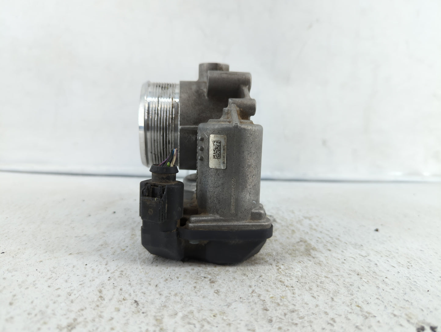 2009-2017 Volkswagen Cc Throttle Body P/N:06F 133 062 G 06F 133 062 Q Fits OEM Used Auto Parts - Oemusedautoparts1.com