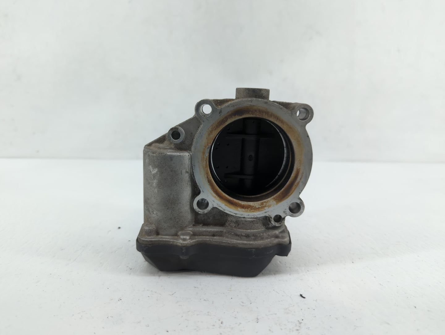 2009-2017 Volkswagen Cc Throttle Body P/N:06F 133 062 G 06F 133 062 Q Fits OEM Used Auto Parts - Oemusedautoparts1.com