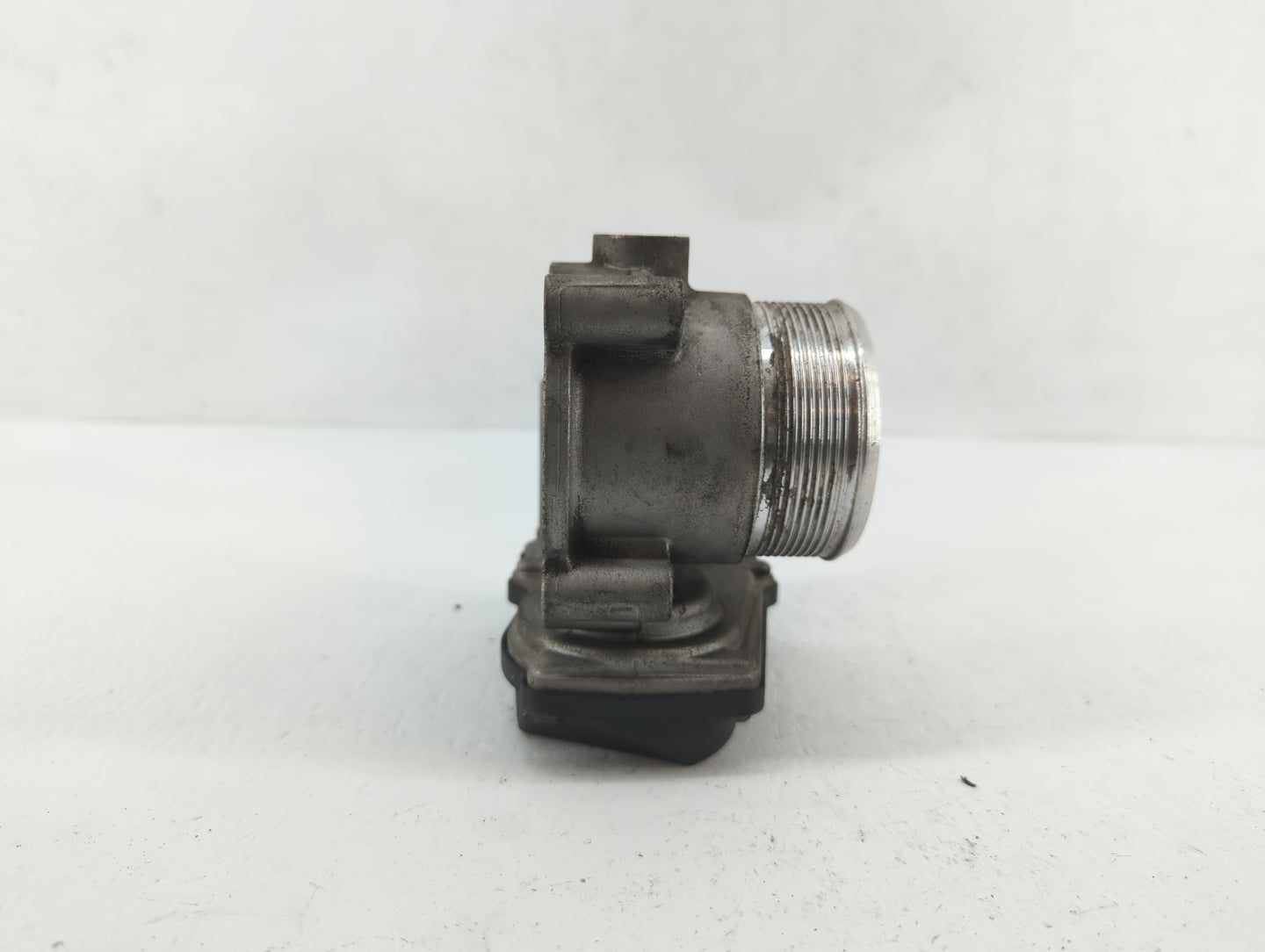 2009-2017 Volkswagen Cc Throttle Body P/N:06F 133 062 G 06F 133 062 Q Fits OEM Used Auto Parts - Oemusedautoparts1.com