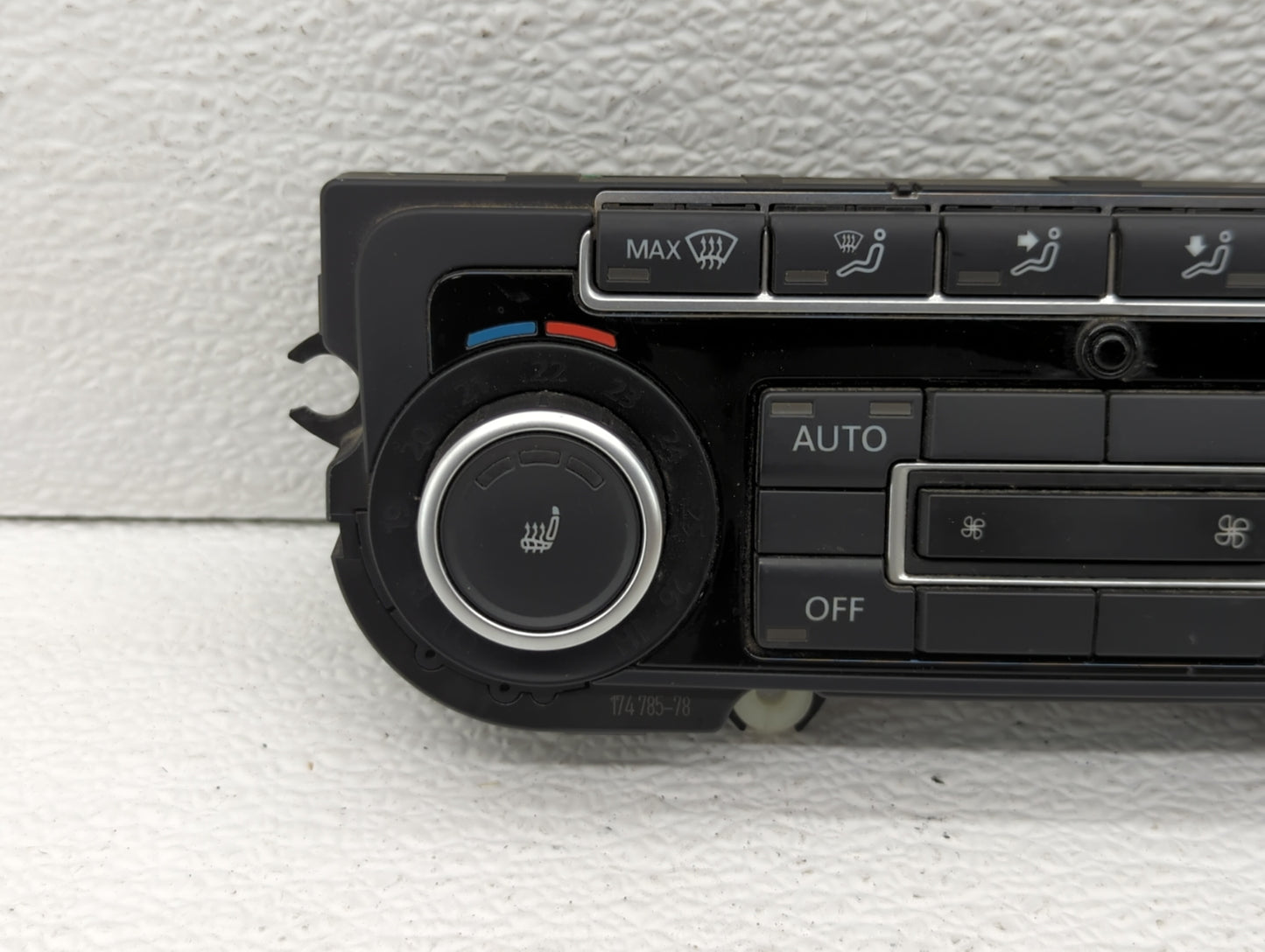 2011-2012 Volkswagen Cc Climate Control Module Temperature AC/Heater Replacement P/N:5K0 907 044 EK 5K0 907 044 DN Fits OEM 