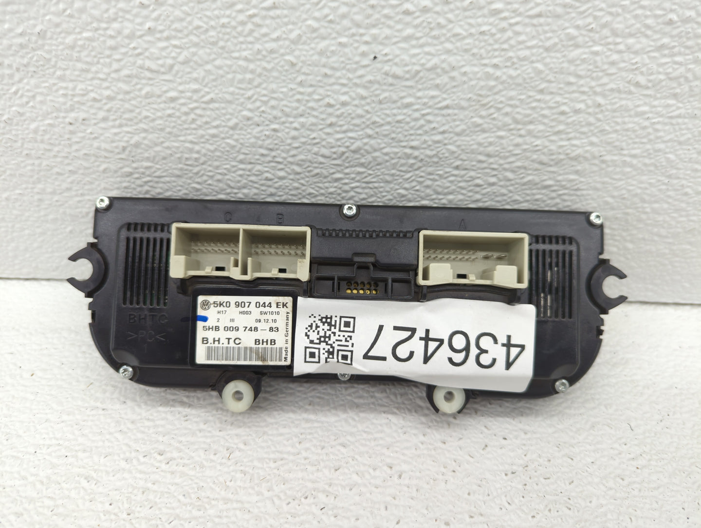 2011-2012 Volkswagen Cc Climate Control Module Temperature AC/Heater Replacement P/N:5K0 907 044 EK 5K0 907 044 DN Fits OEM 