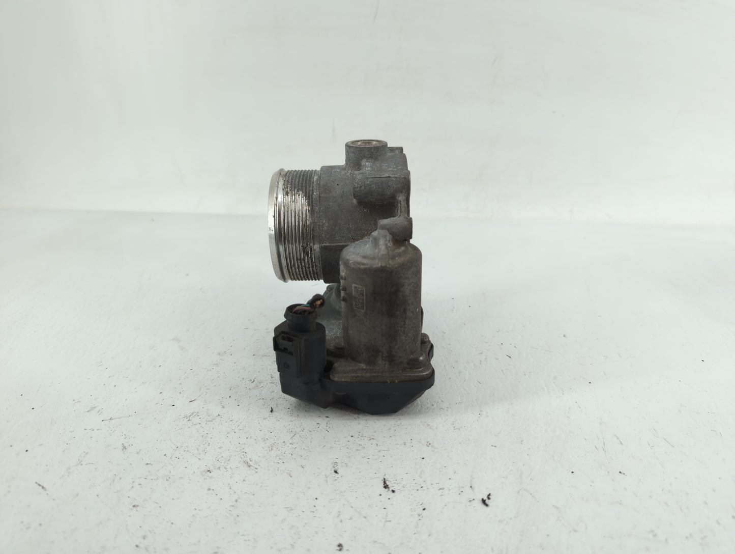2009-2017 Volkswagen Cc Throttle Body P/N:06F 133 062 G 06F 133 062 Q Fits OEM Used Auto Parts - Oemusedautoparts1.com