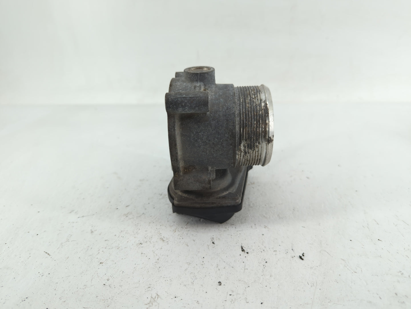 2009-2017 Volkswagen Cc Throttle Body P/N:06F 133 062 G 06F 133 062 Q Fits OEM Used Auto Parts - Oemusedautoparts1.com