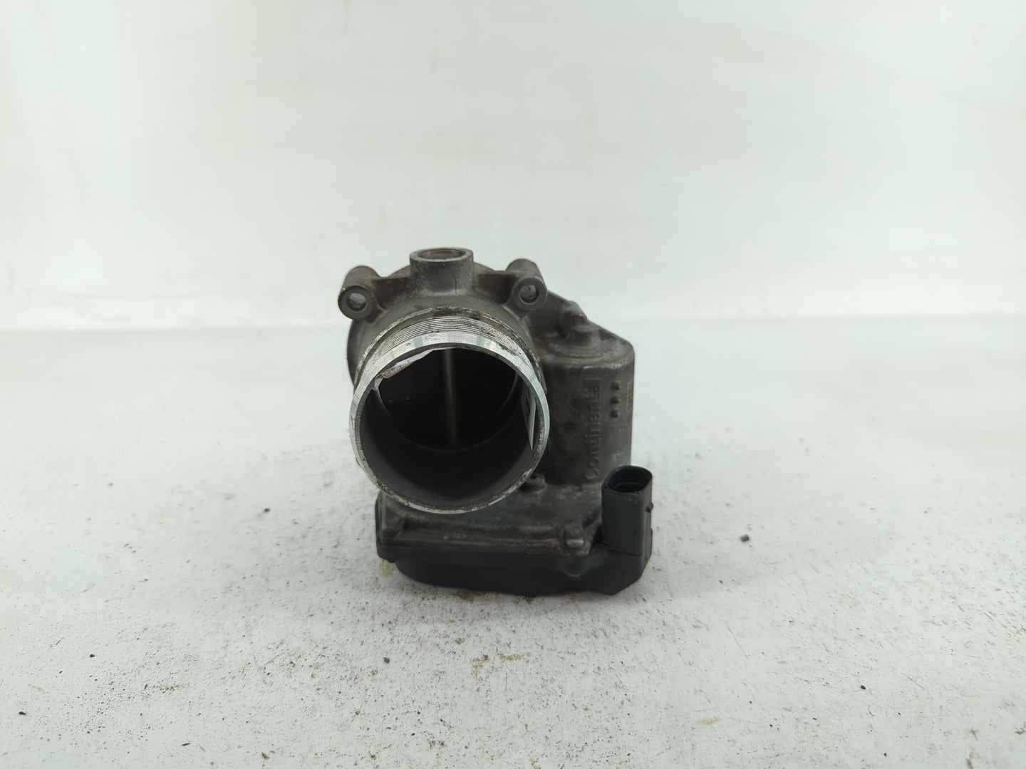 2009-2017 Volkswagen Cc Throttle Body P/N:06F 133 062 G 06F 133 062 Q Fits OEM Used Auto Parts - Oemusedautoparts1.com