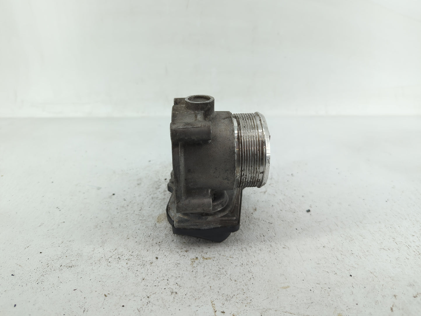 2009-2017 Volkswagen Cc Throttle Body P/N:06F 133 062 G 06F 133 062 Q Fits OEM Used Auto Parts - Oemusedautoparts1.com