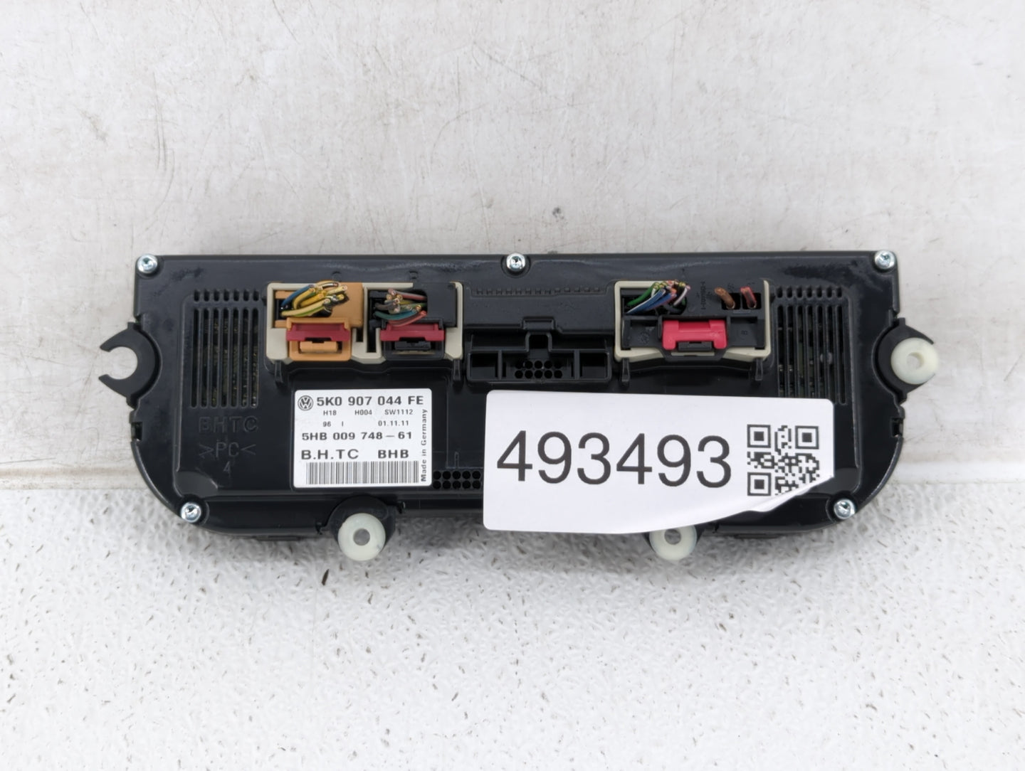2011-2012 Volkswagen Cc Climate Control Module Temperature AC/Heater Replacement P/N:5K0 907 044 EK 5K0 907 044 DN Fits OEM 