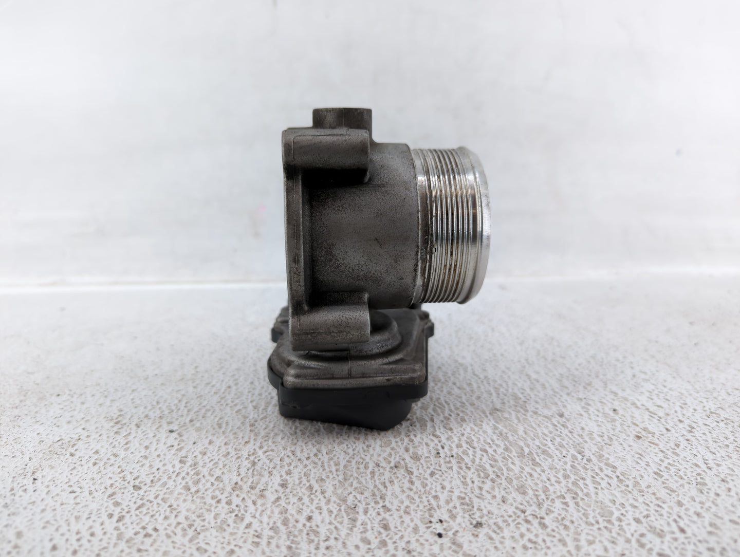 2009-2017 Volkswagen Cc Throttle Body P/N:06F 133 062 Q Fits OEM Used Auto Parts - Oemusedautoparts1.com