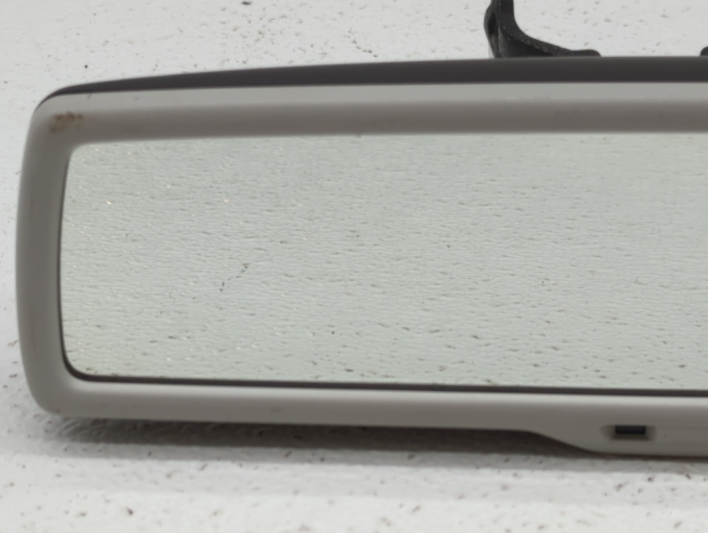 2009-2012 Volkswagen Cc Interior Rear View Mirror Replacement OEM P/N:E11026141 Fits OEM Used Auto Parts - Oemusedautoparts1