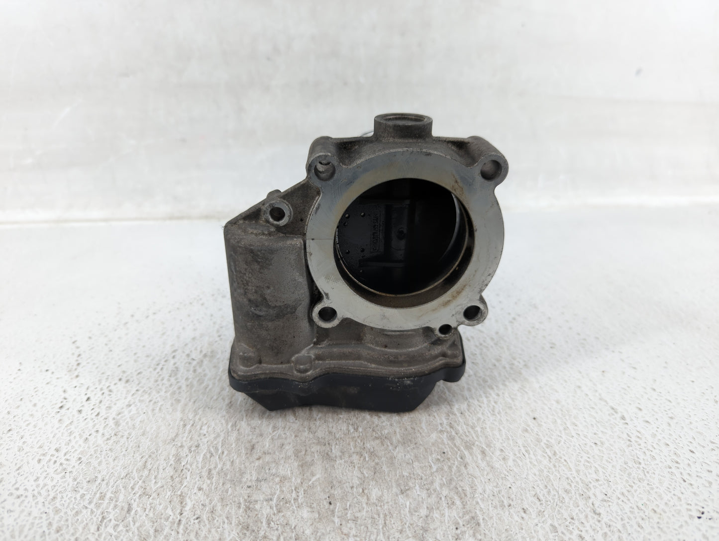 2009-2017 Volkswagen Cc Throttle Body P/N:06F 133 062 Q Fits OEM Used Auto Parts - Oemusedautoparts1.com