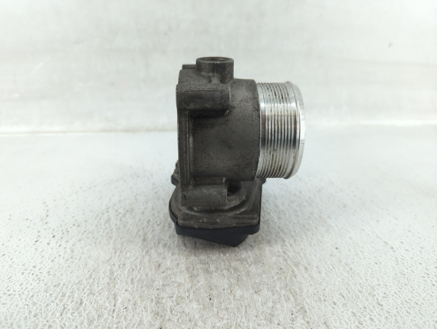 2009-2017 Volkswagen Cc Throttle Body P/N:06F 133 062 Q Fits OEM Used Auto Parts - Oemusedautoparts1.com