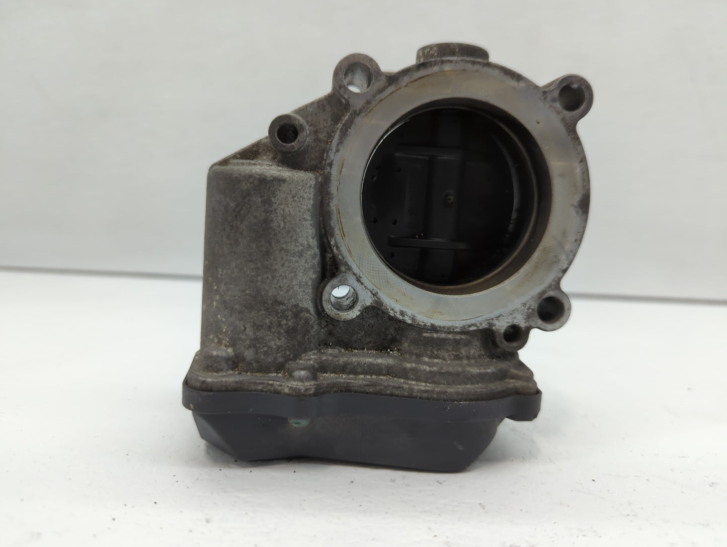 2009-2017 Volkswagen Cc Throttle Body P/N:06F 133 062 Q Fits OEM Used Auto Parts - Oemusedautoparts1.com