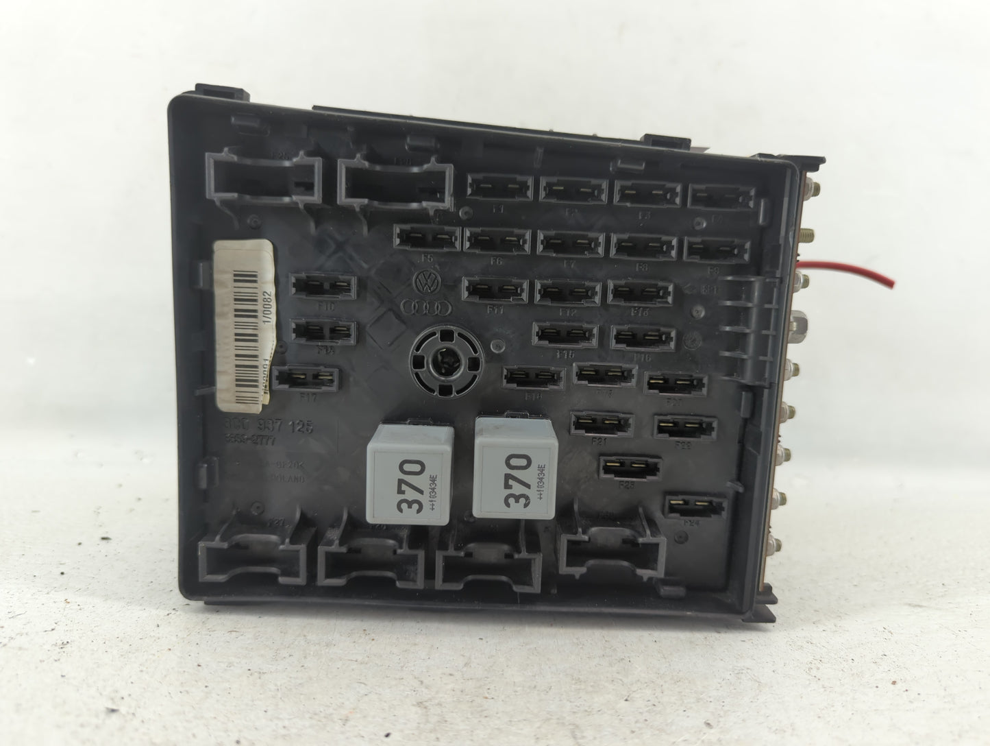 2009-2012 Volkswagen Cc Fusebox Fuse Box Panel Relay Module Fits Fits 2009 2010 2011 2012 OEM Used Auto Parts - Oemusedautop