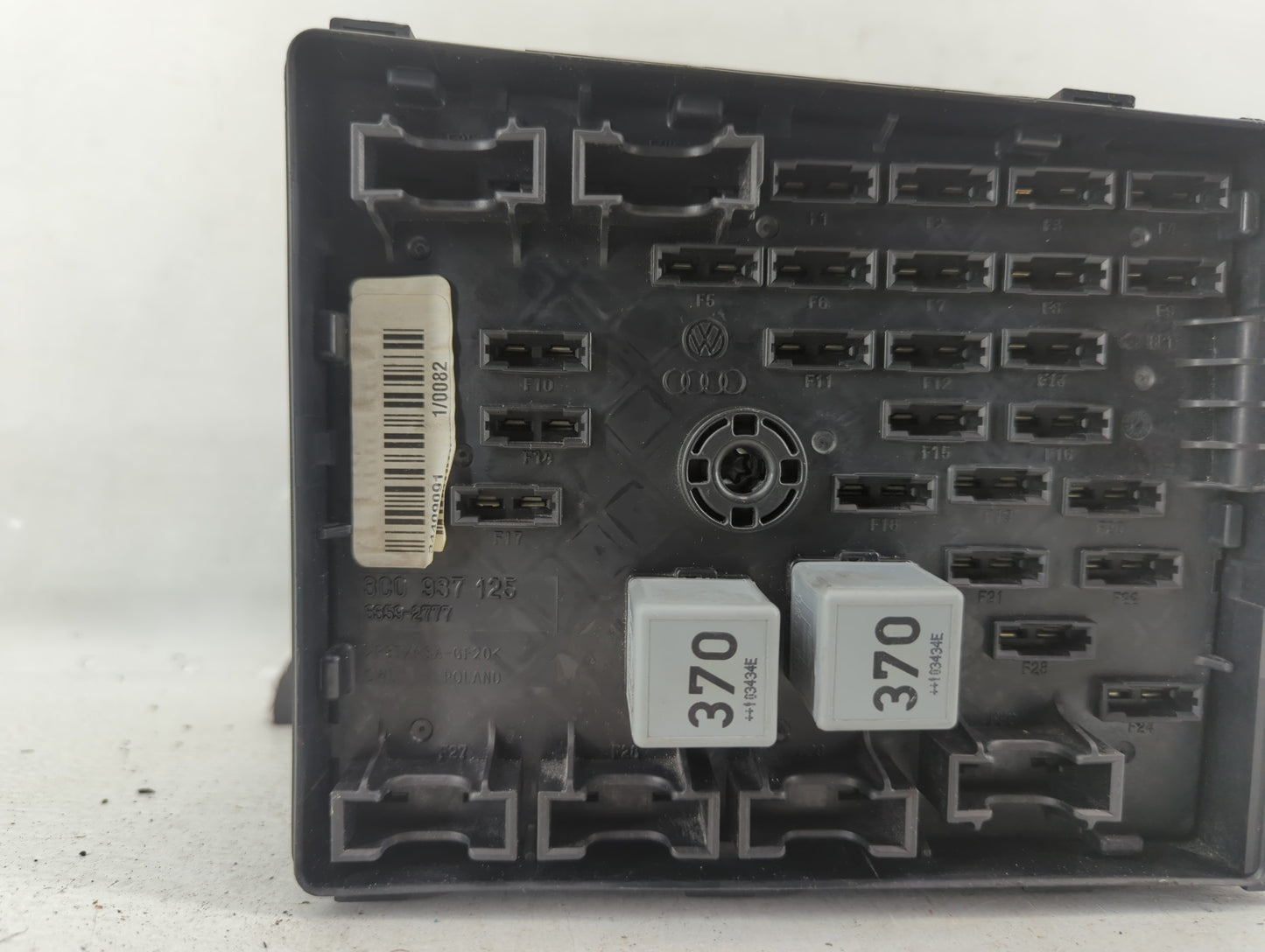 2009-2012 Volkswagen Cc Fusebox Fuse Box Panel Relay Module Fits Fits 2009 2010 2011 2012 OEM Used Auto Parts - Oemusedautop