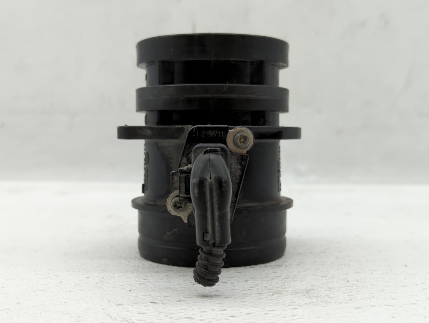 2009-2017 Volkswagen Cc Mass Air Flow Meter Maf 557189 - Oemusedautoparts1.com