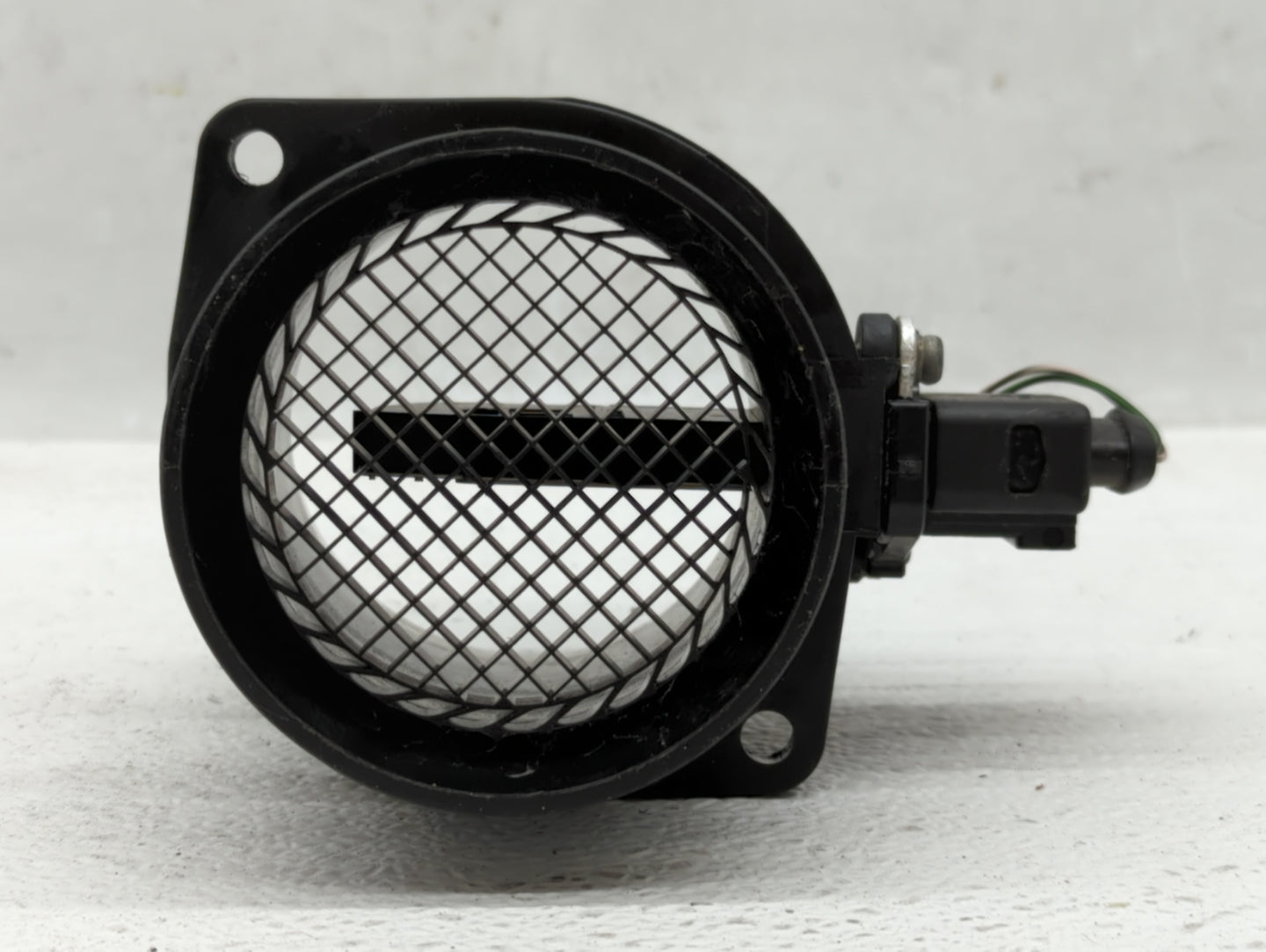 2009-2017 Volkswagen Cc Mass Air Flow Meter Maf 557194 - Oemusedautoparts1.com
