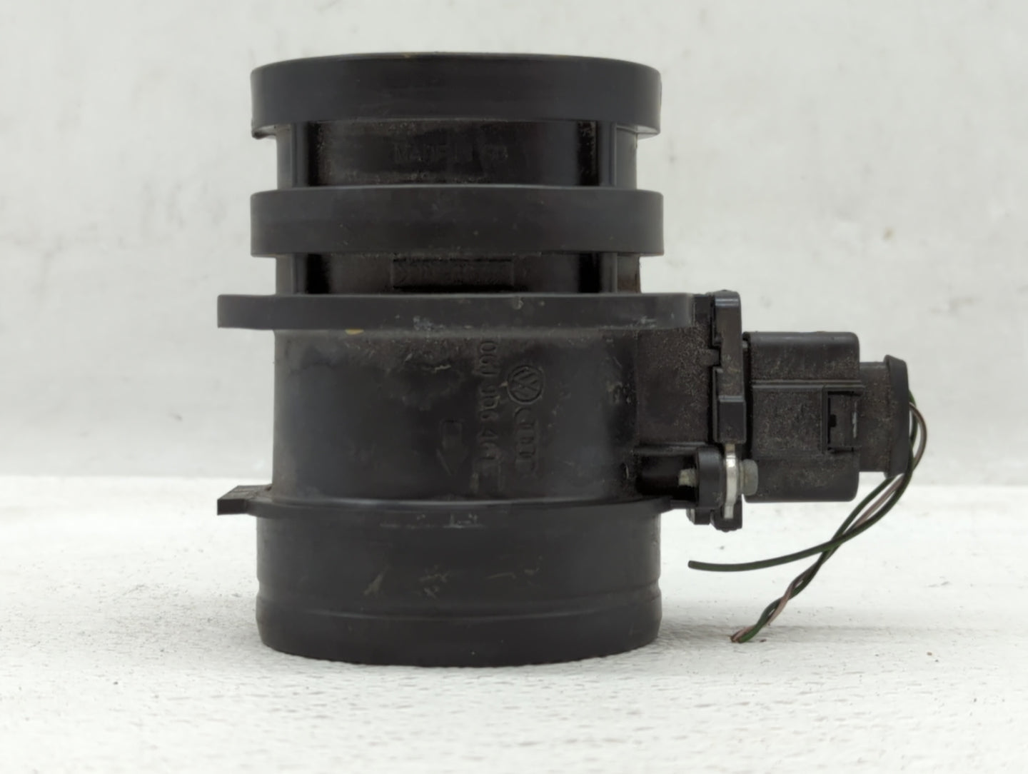 2009-2017 Volkswagen Cc Mass Air Flow Meter Maf 557194 - Oemusedautoparts1.com